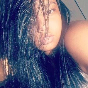 Meet your Posher, Zoe